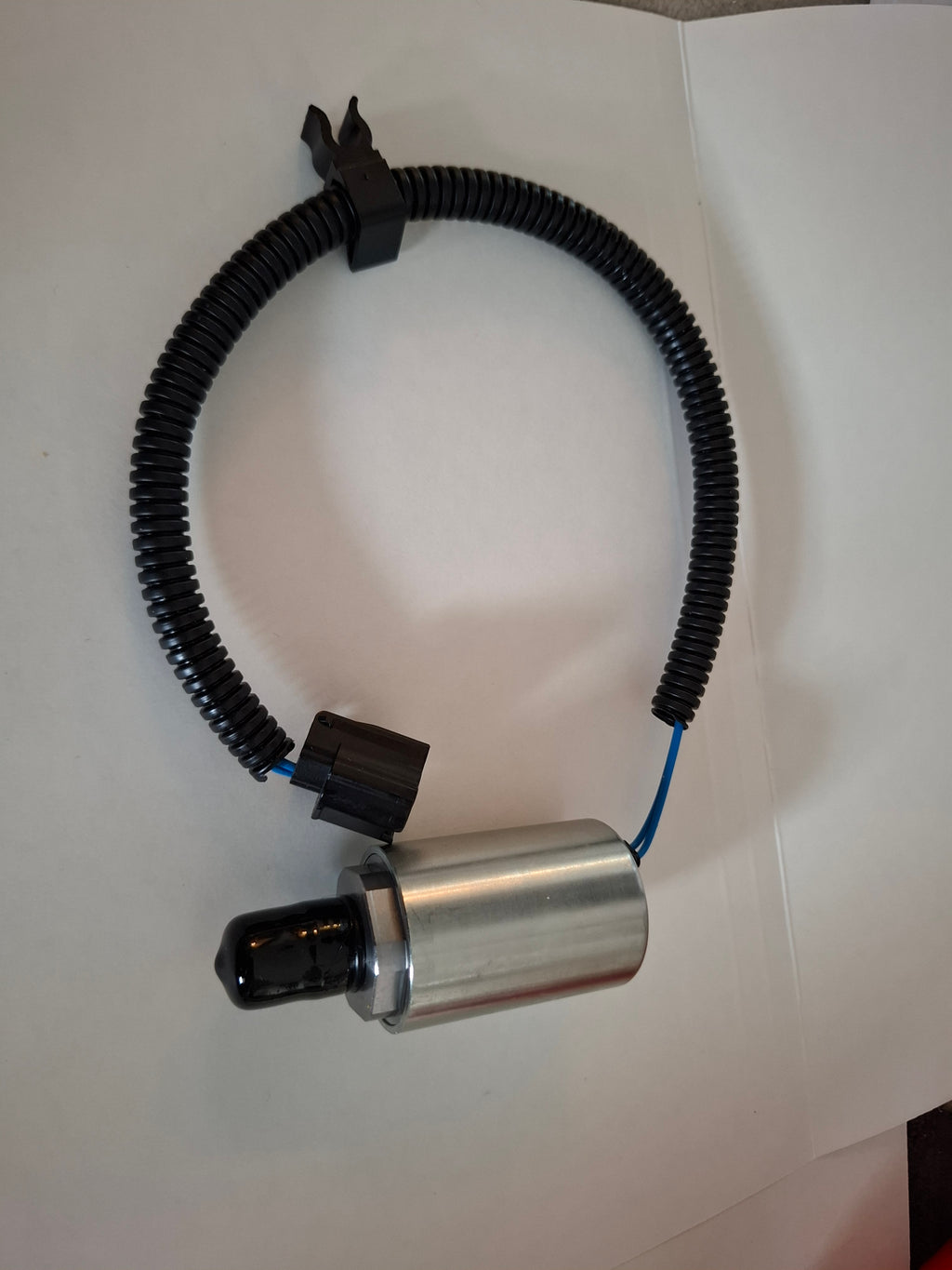Power Steering Booster Pump Solenoid Valve Fit for Qashqai Trail Bluebird Sylphy TeanaTiida For teana